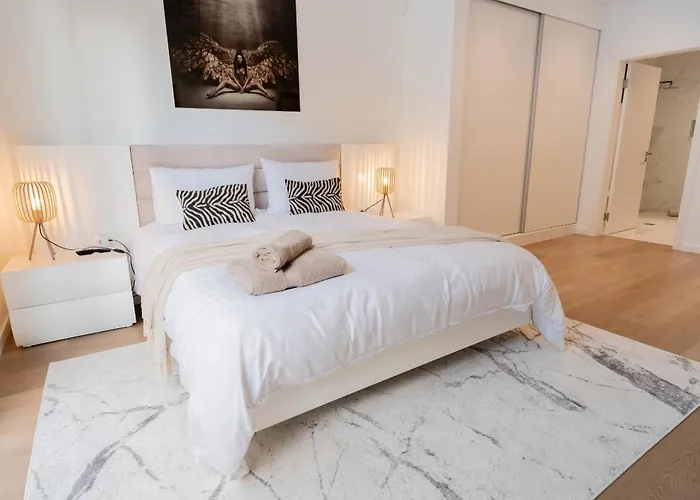 Luxe By Atlantic *